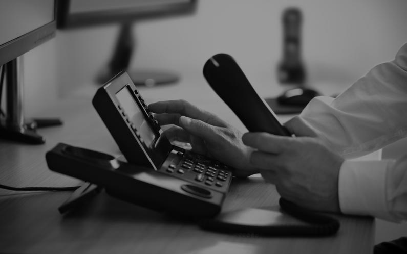 How VoIP Phone Systems Improve Customer Service